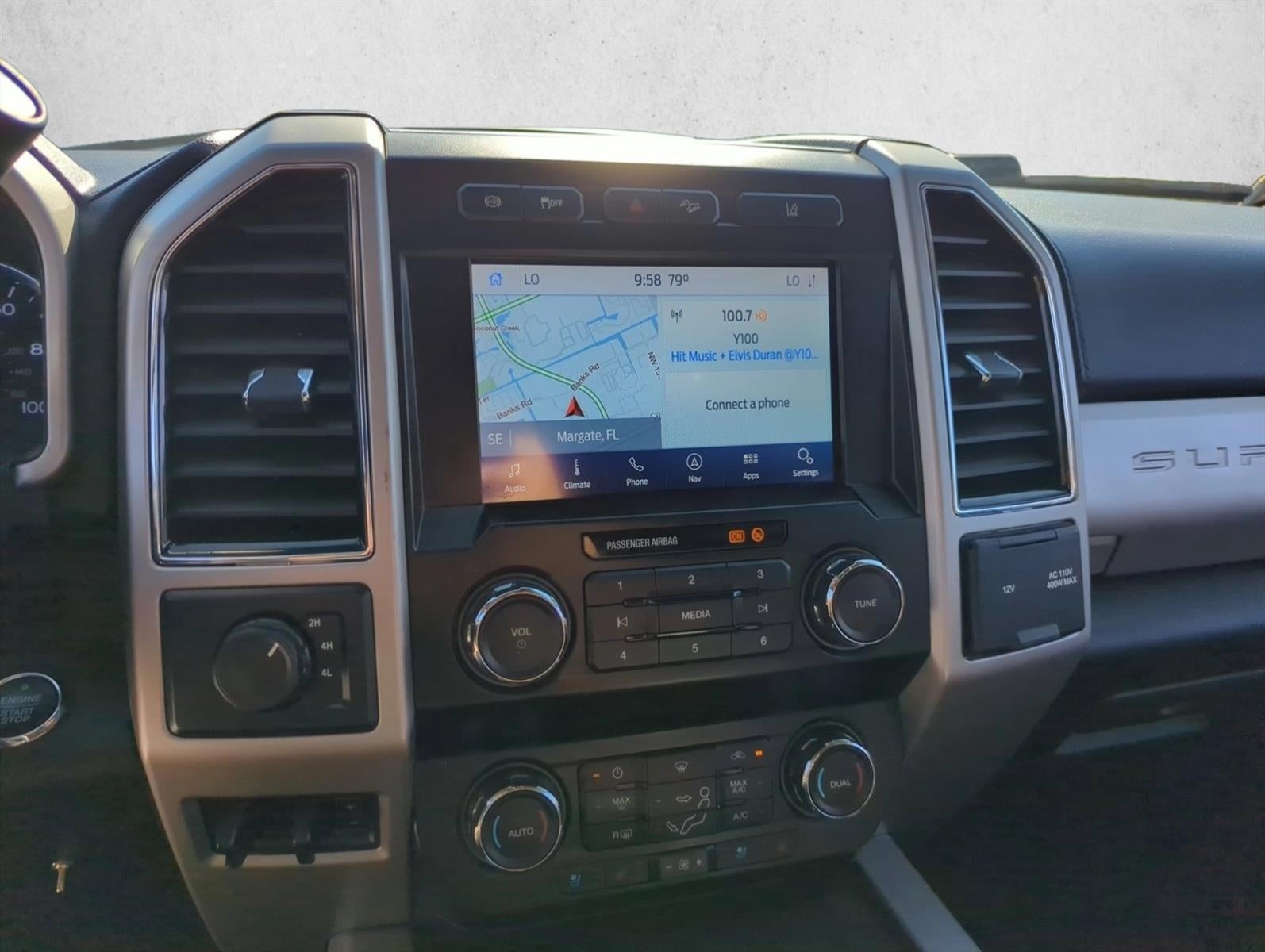 2020 Ford Super Duty F-450 DRW LARIAT 4WD Crew Cab 8' Box