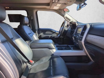 2020 Ford Super Duty F-450 DRW LARIAT 4WD Crew Cab 8' Box
