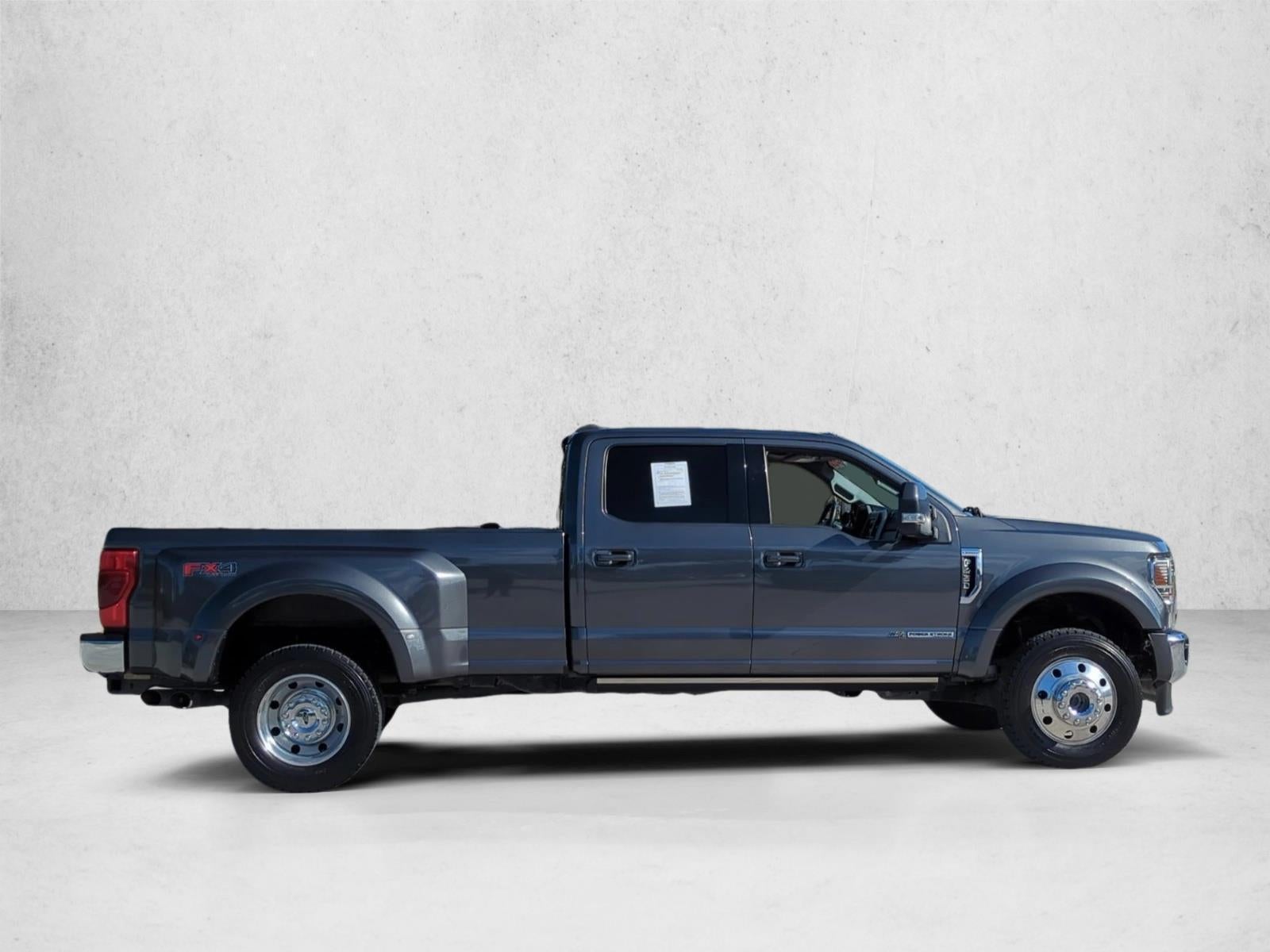 2020 Ford Super Duty F-450 DRW LARIAT 4WD Crew Cab 8' Box