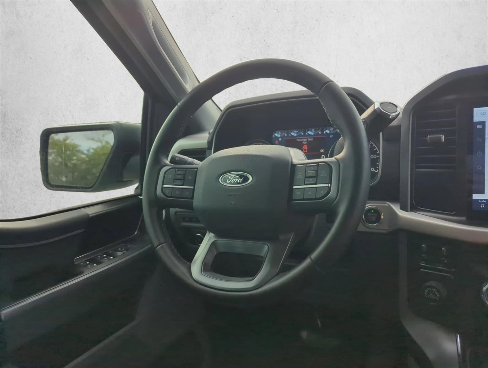 2023 Ford F-150 XLT 2WD SuperCrew 5.5' Box