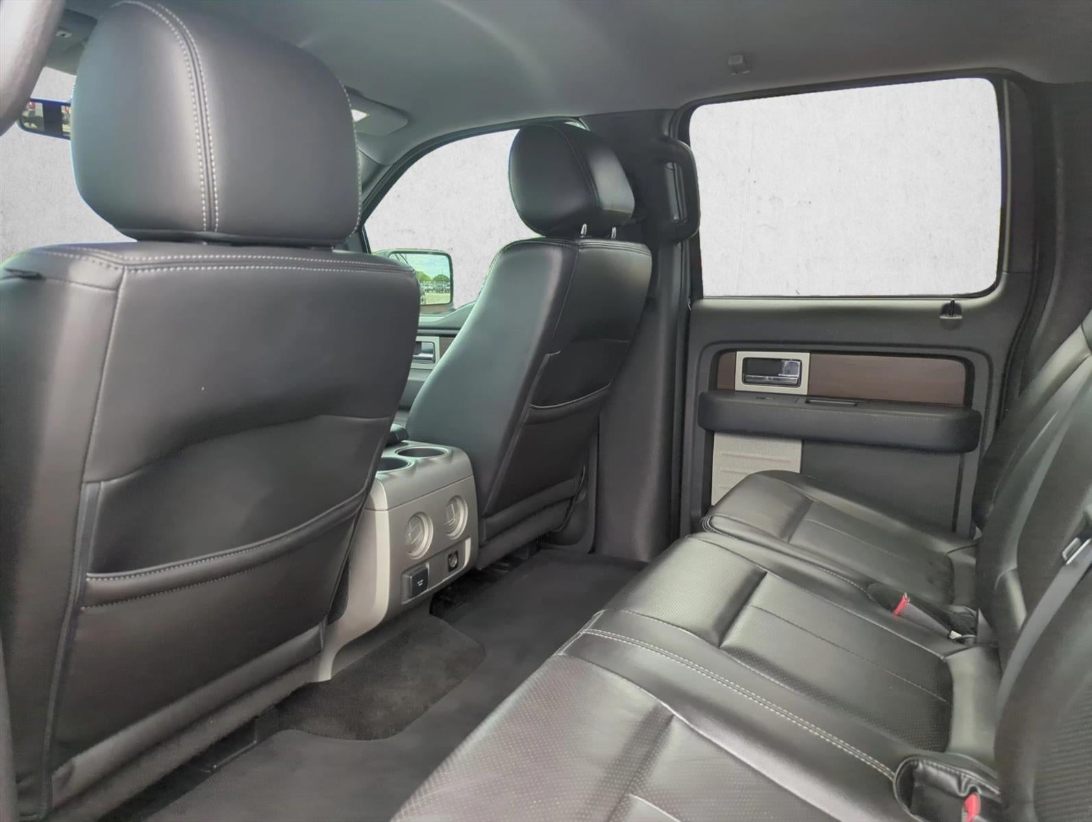 2014 Ford F-150 2WD SuperCrew 5-1/2 Ft Box Lariat