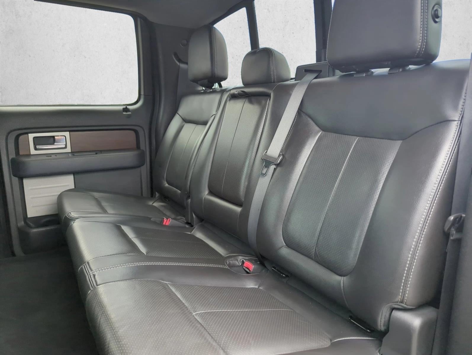 2014 Ford F-150 2WD SuperCrew 5-1/2 Ft Box Lariat