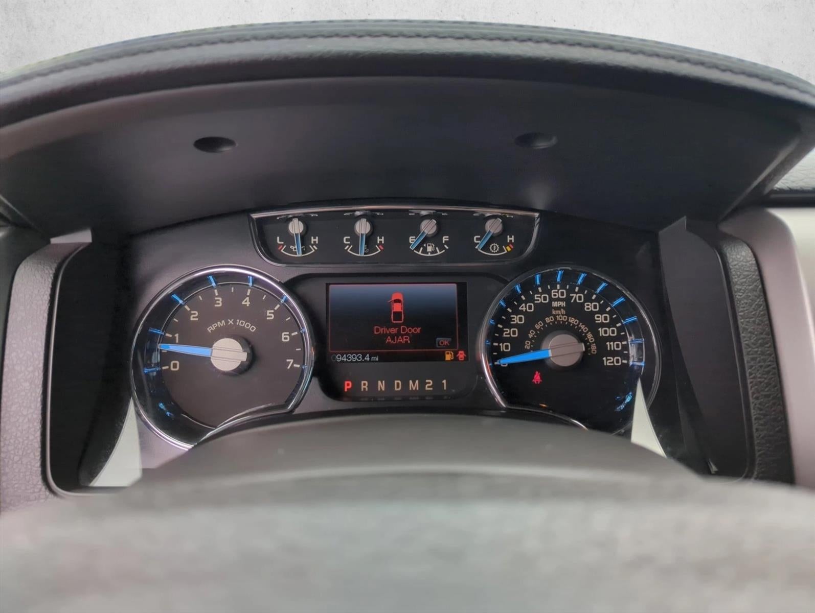 2014 Ford F-150 2WD SuperCrew 5-1/2 Ft Box Lariat