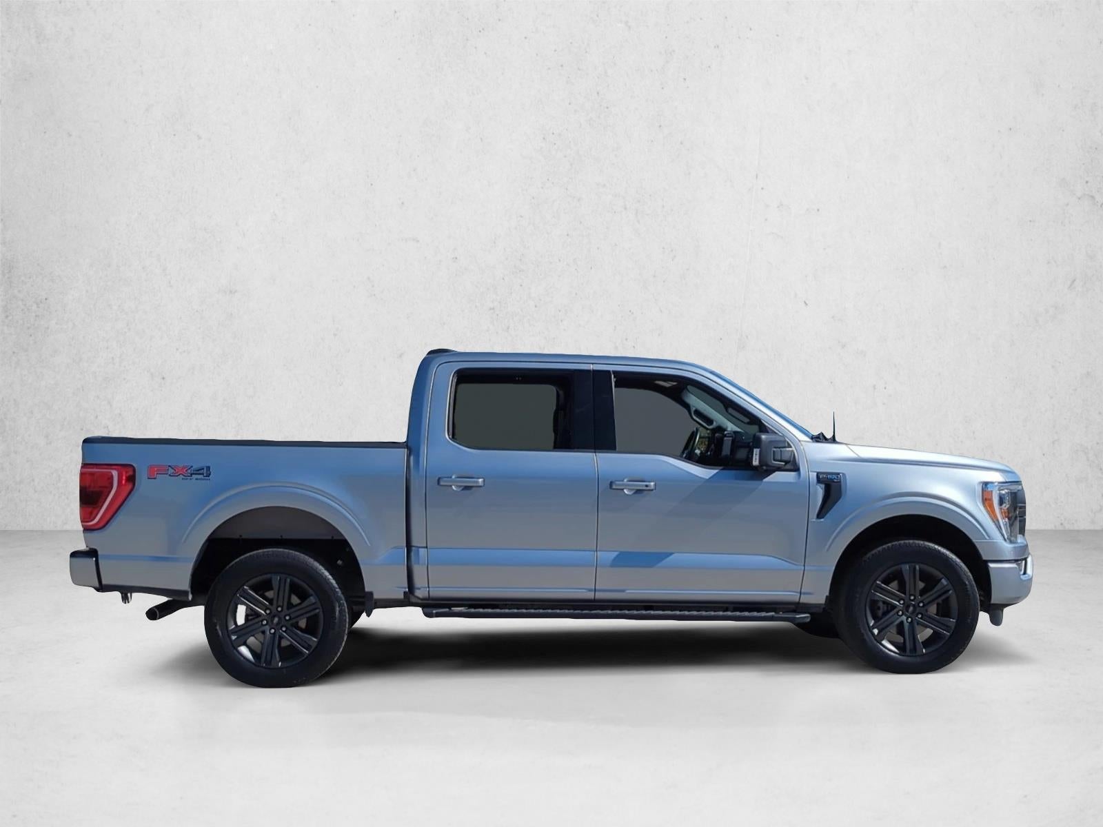 2023 Ford F-150 XLT 4WD SuperCrew 5.5' Box