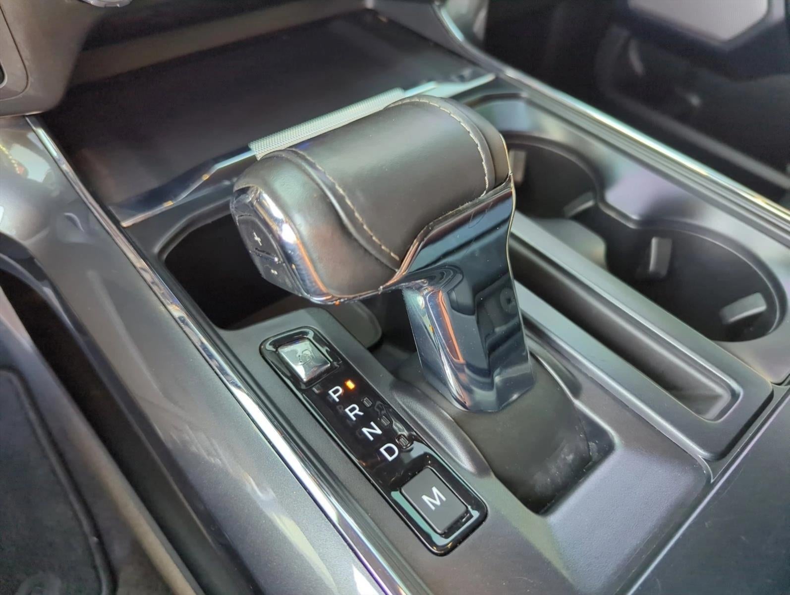 2022 Ford F-150 LARIAT 4WD SuperCrew 5.5' Box