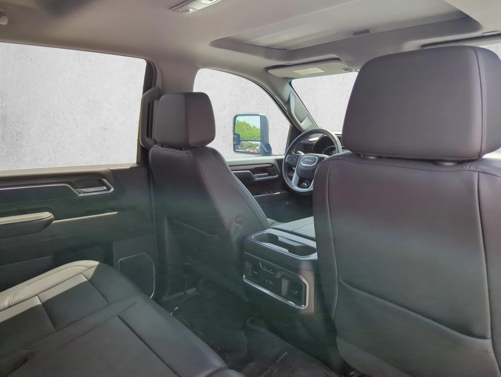 2025 GMC Sierra 2500 HD Crew Cab Standard Box 4-Wheel Drive SLT