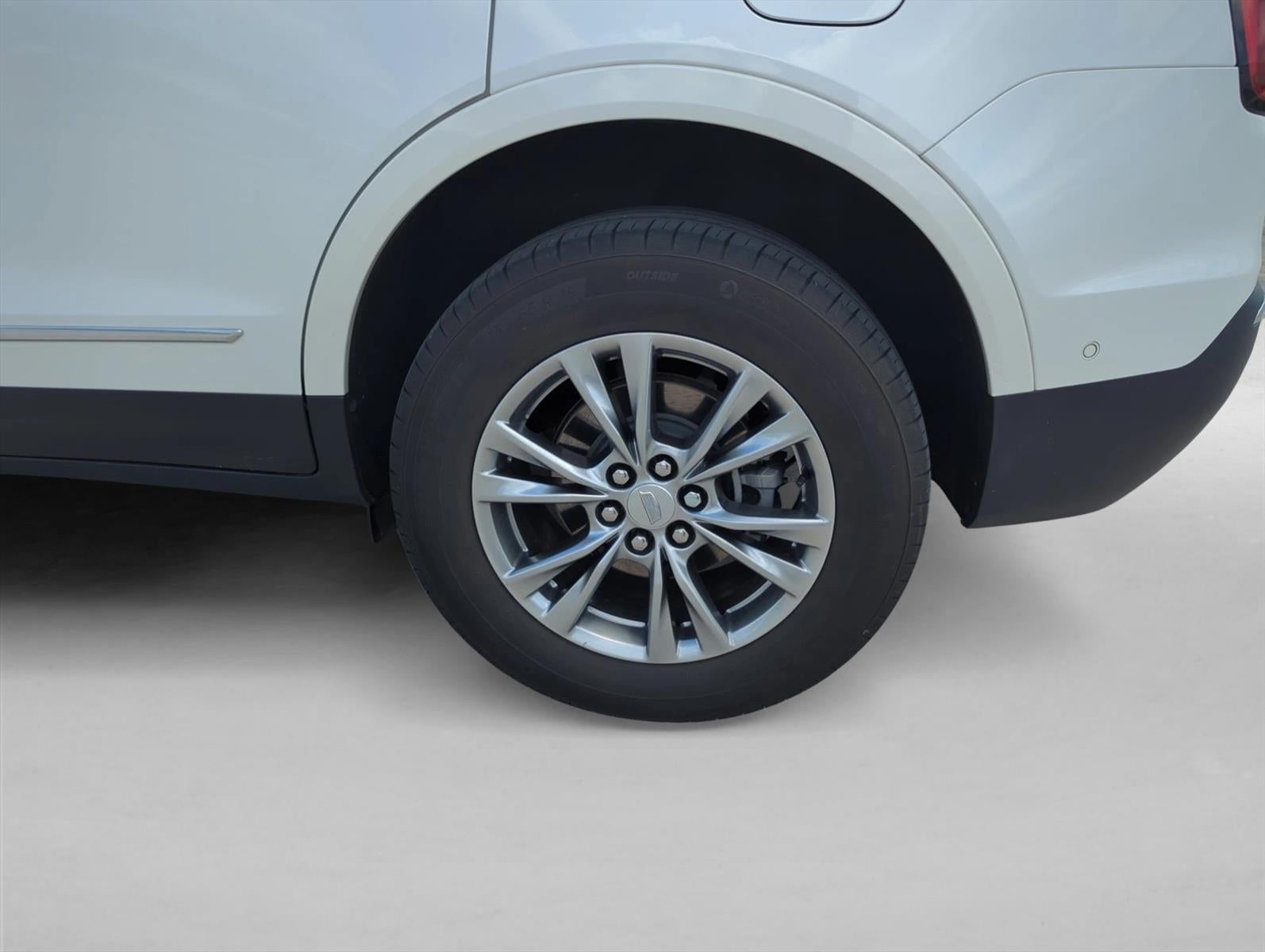 2023 Cadillac XT5 FWD 4dr Premium Luxury