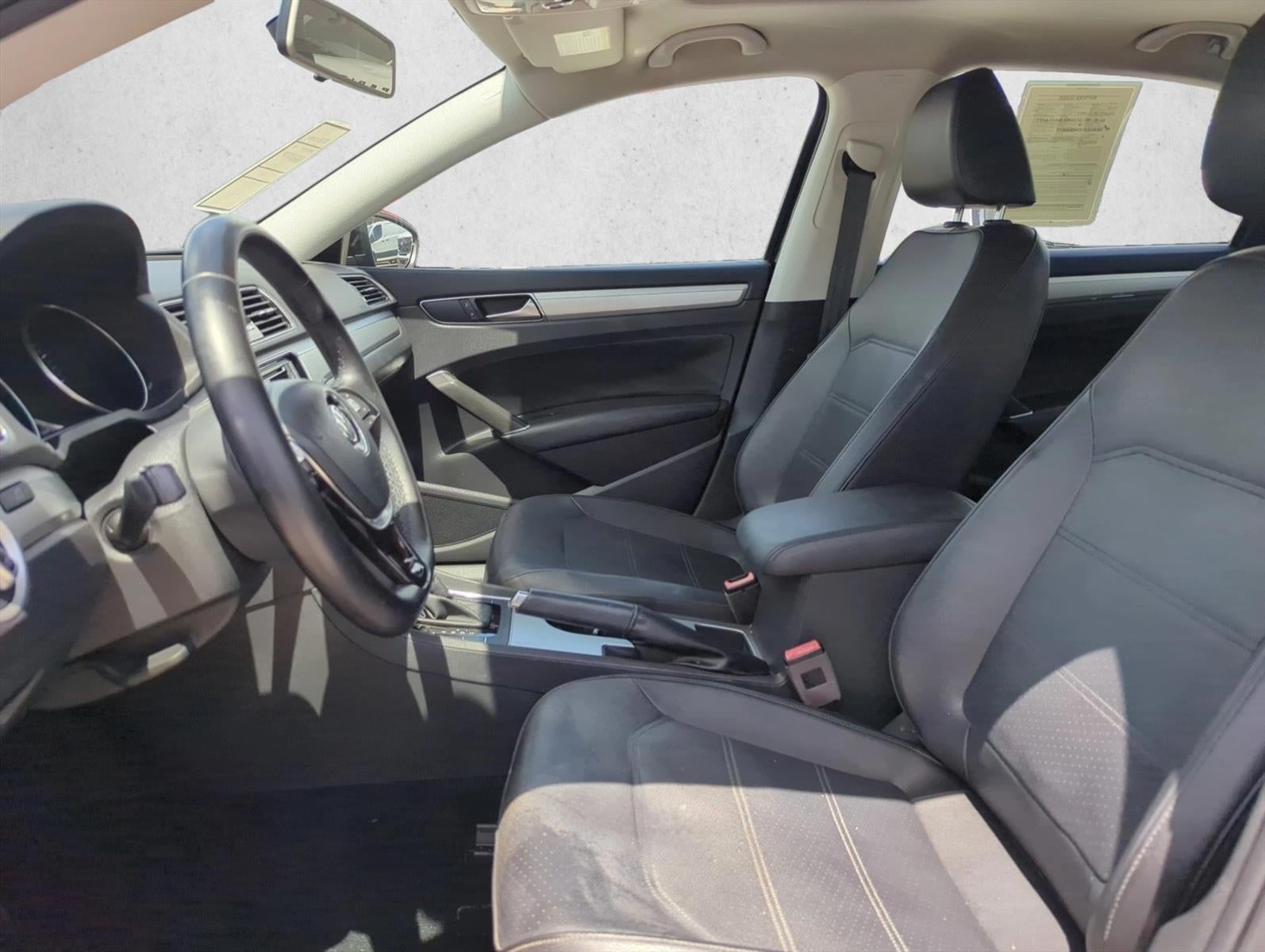 2019 Volkswagen Passat 2.0T Wolfsburg Edition Auto