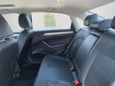 2019 Volkswagen Passat 2.0T Wolfsburg Edition Auto
