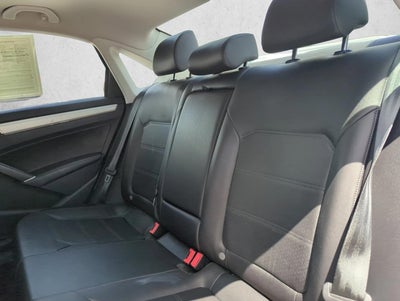 2019 Volkswagen Passat 2.0T Wolfsburg Edition Auto