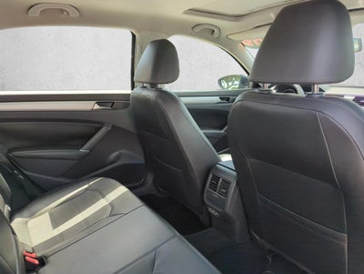 2019 Volkswagen Passat 2.0T Wolfsburg Edition Auto