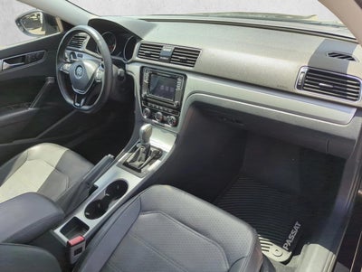 2019 Volkswagen Passat 2.0T Wolfsburg Edition Auto