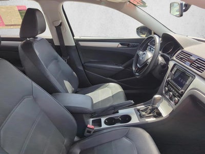 2019 Volkswagen Passat 2.0T Wolfsburg Edition Auto