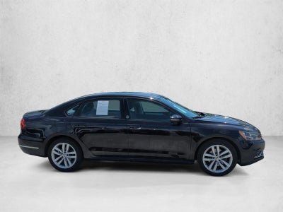 2019 Volkswagen Passat 2.0T Wolfsburg Edition Auto