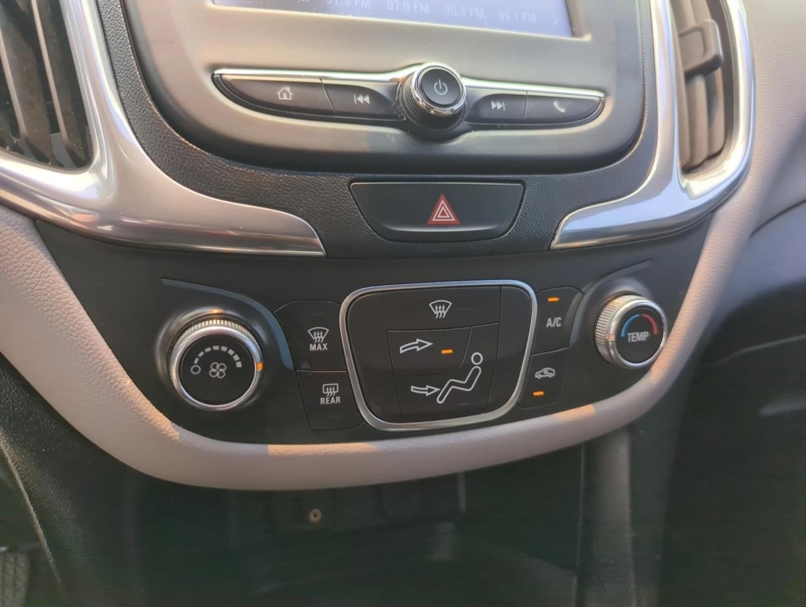 2018 Chevrolet Equinox FWD LS