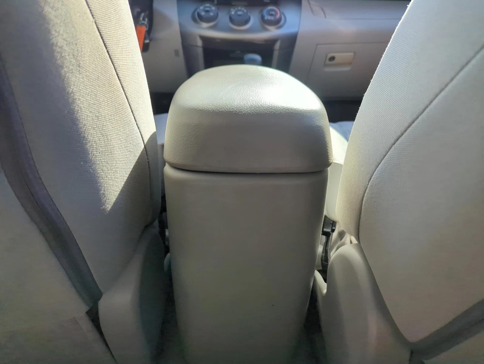 2012 Toyota RAV4 FWD 4dr I4 (Natl)