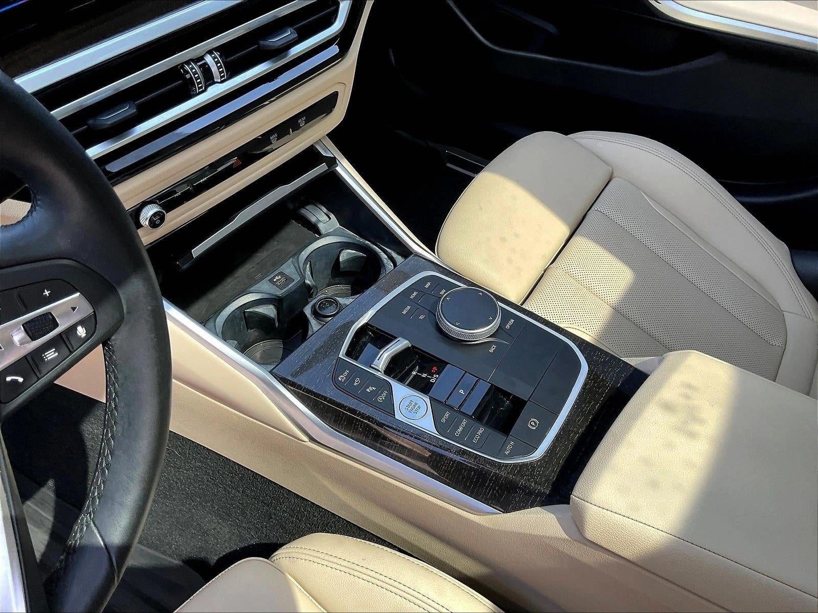 2023 BMW 330i Sedan