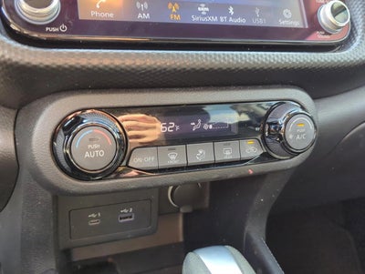 2022 Nissan Kicks SV FWD