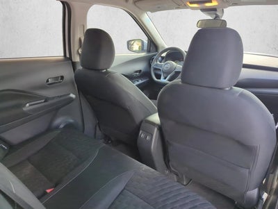 2022 Nissan Kicks SV FWD