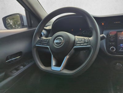 2022 Nissan Kicks SV FWD