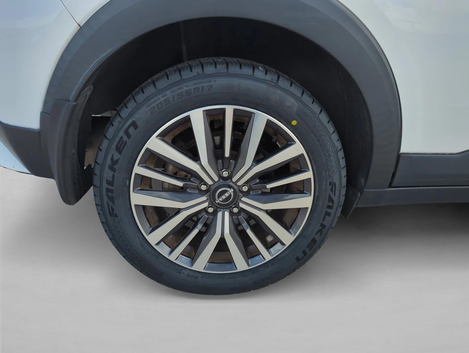 2022 Nissan Kicks SV FWD