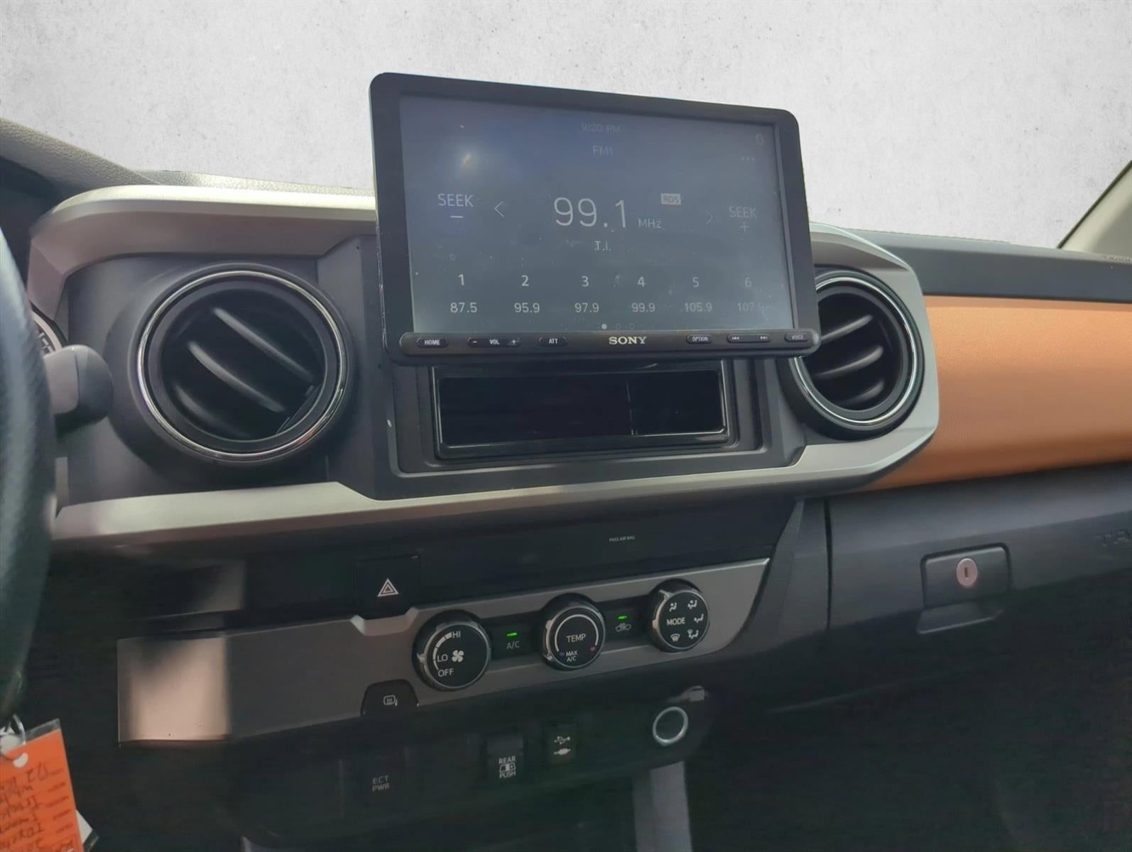 2019 Toyota Tacoma 2WD 2WD SR5 Double Cab 5' Bed V6 AT (GS)