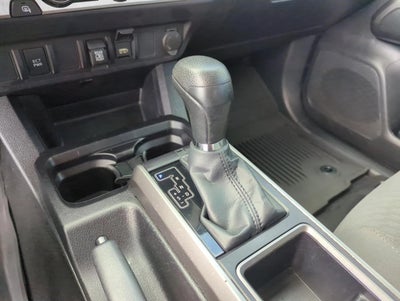 2022 Toyota Tacoma 2WD 2WD SR5 Double Cab 5' Bed V6 AT (GS)