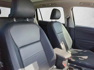2020 Volkswagen Tiguan 2.0T SE FWD