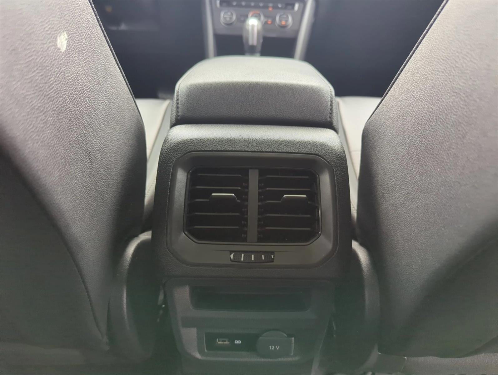 2020 Volkswagen Tiguan 2.0T SE FWD