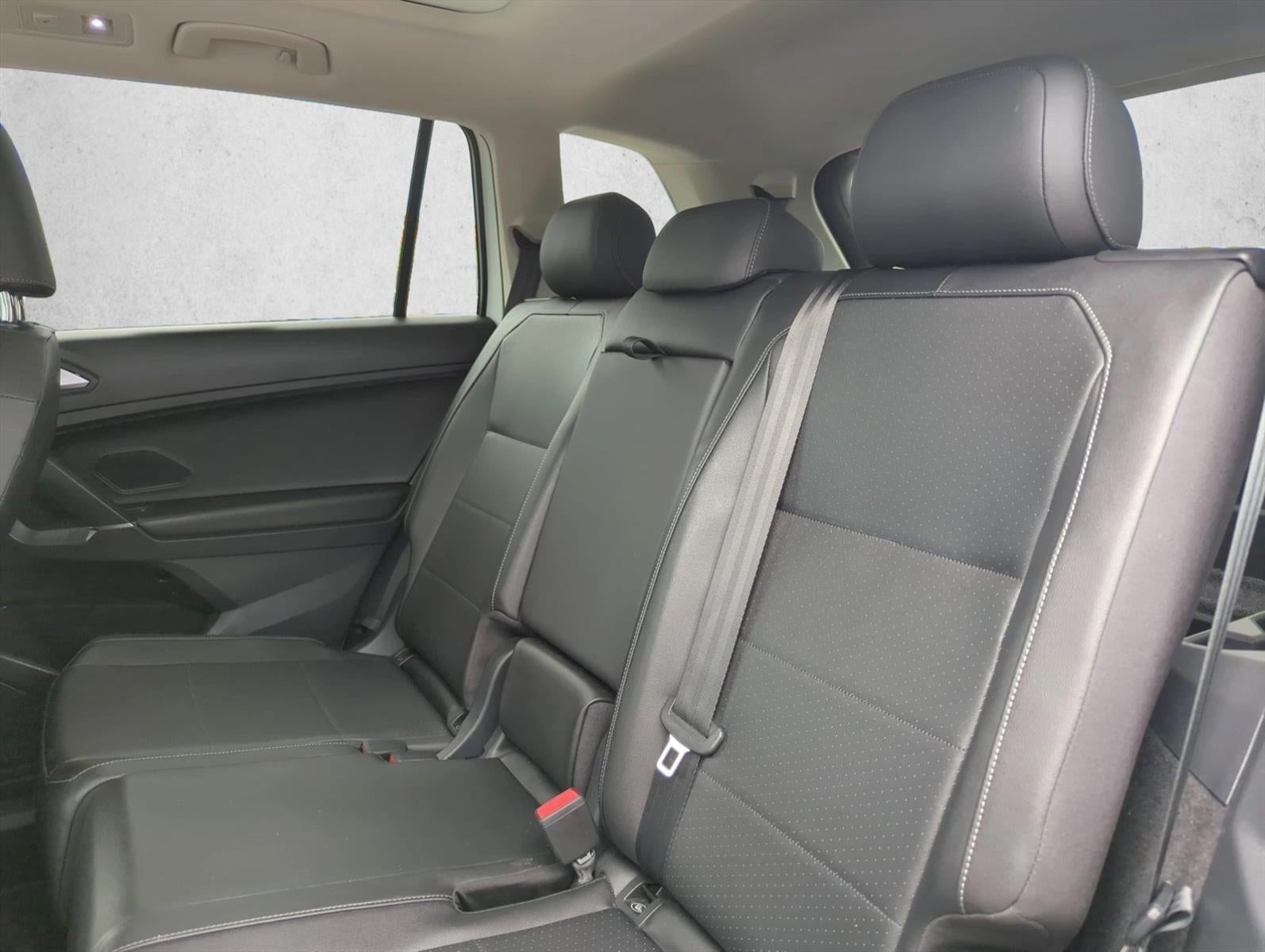 2020 Volkswagen Tiguan 2.0T SE FWD