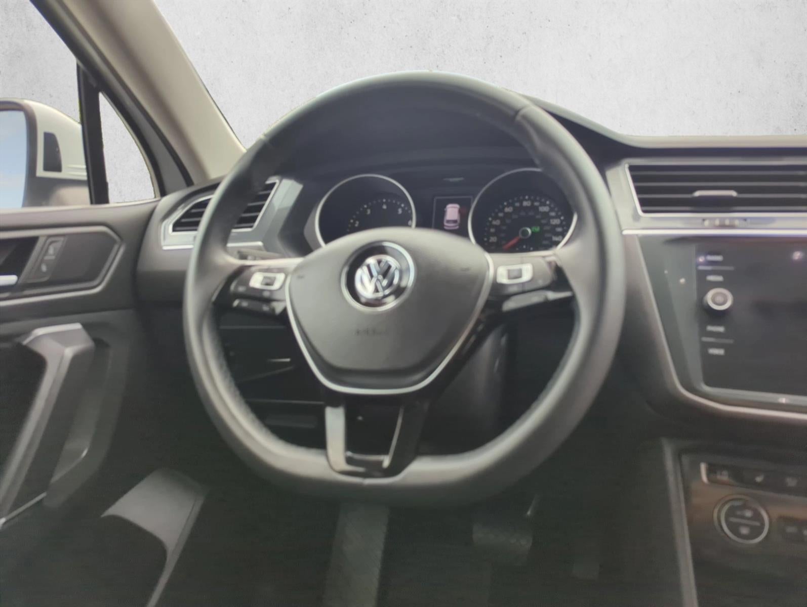 2020 Volkswagen Tiguan 2.0T SE FWD