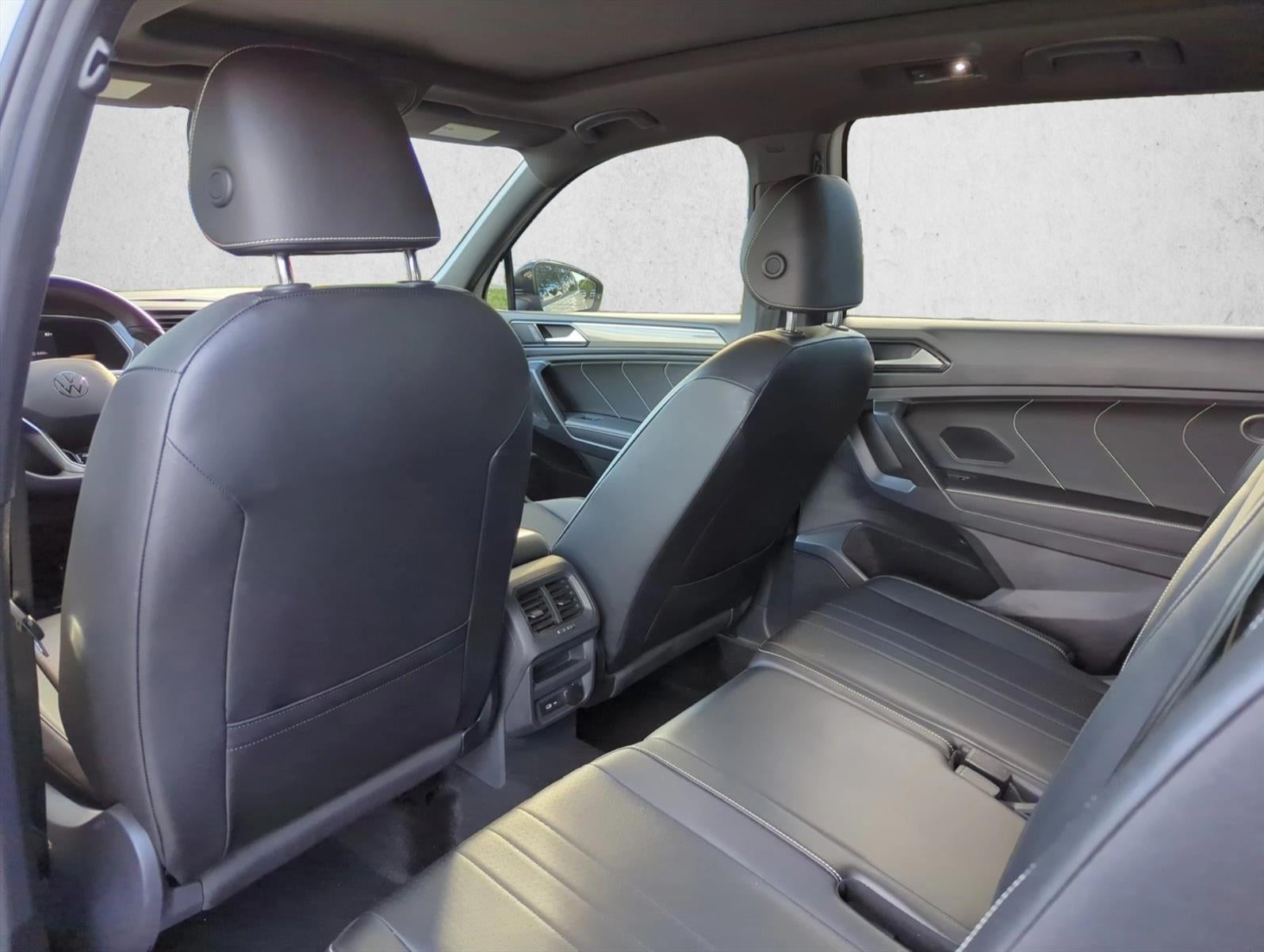 2022 Volkswagen Tiguan 2.0T SE R-Line Black FWD