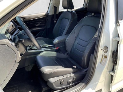 2024 Volkswagen Jetta SEL Auto