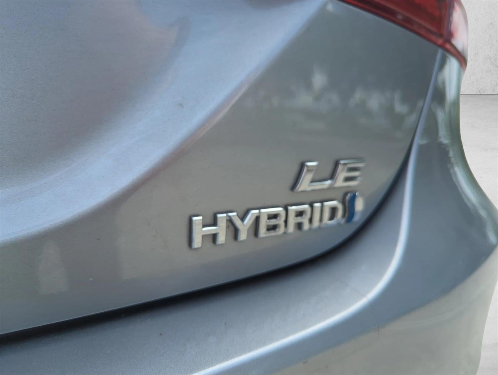 2019 Toyota Camry Hybrid LE CVT (Natl)