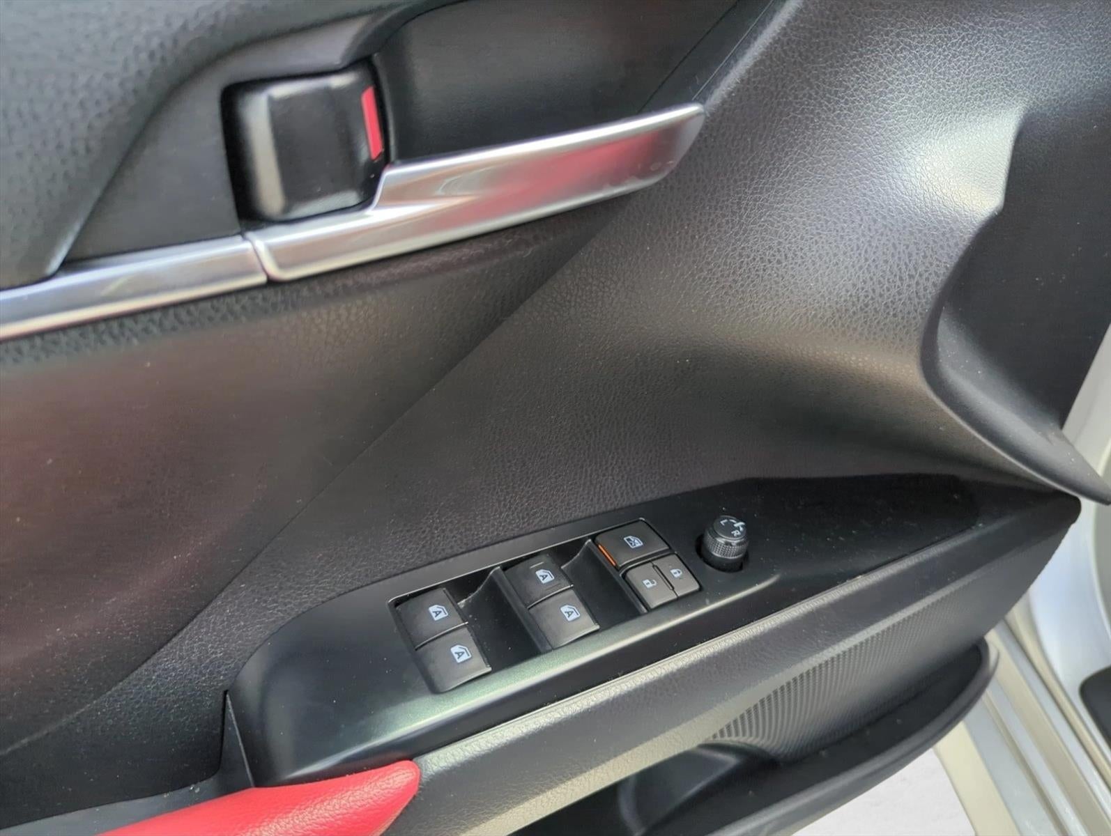 2019 Toyota Camry Hybrid LE CVT (Natl)