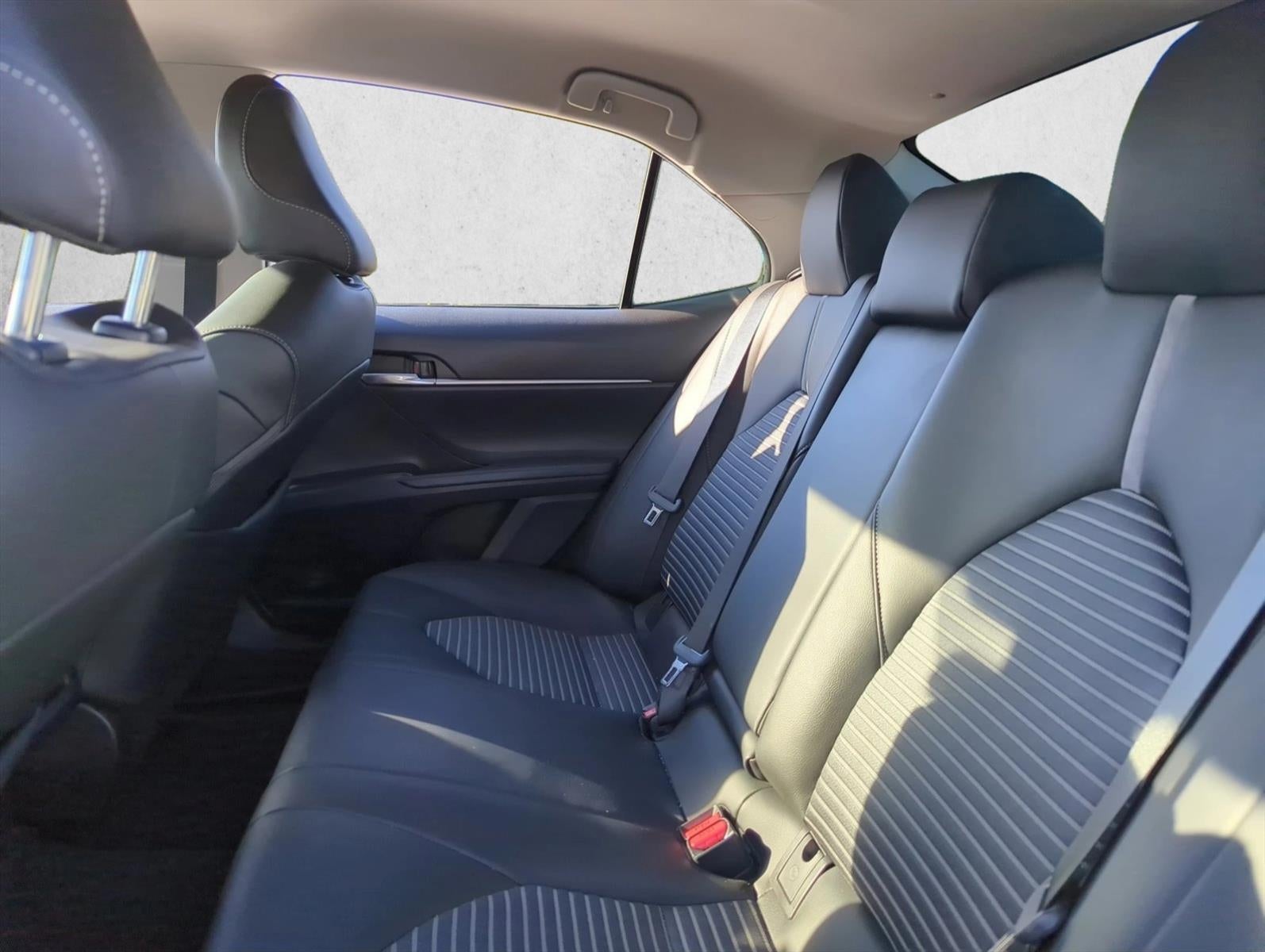 2023 Toyota Camry SE Auto (SE)