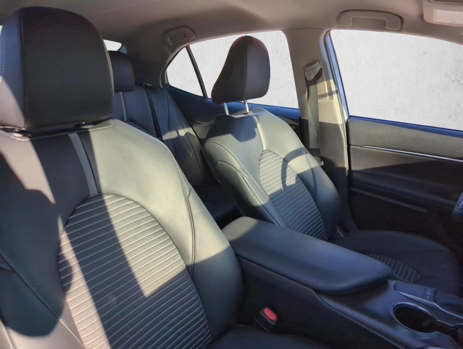 2023 Toyota Camry SE Auto (SE)