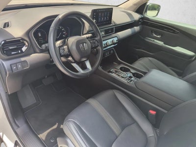 2025 Honda Pilot Touring 2WD