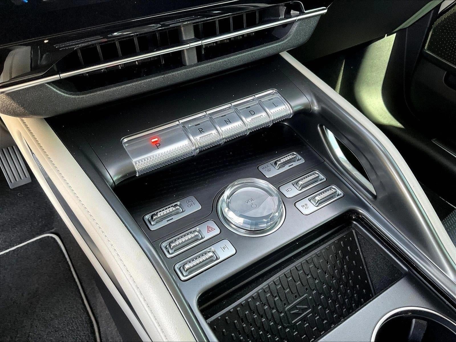 2025 Lincoln Nautilus Reserve AWD