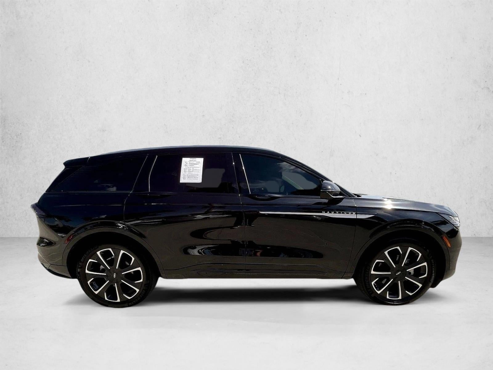 2025 Lincoln Nautilus Reserve AWD