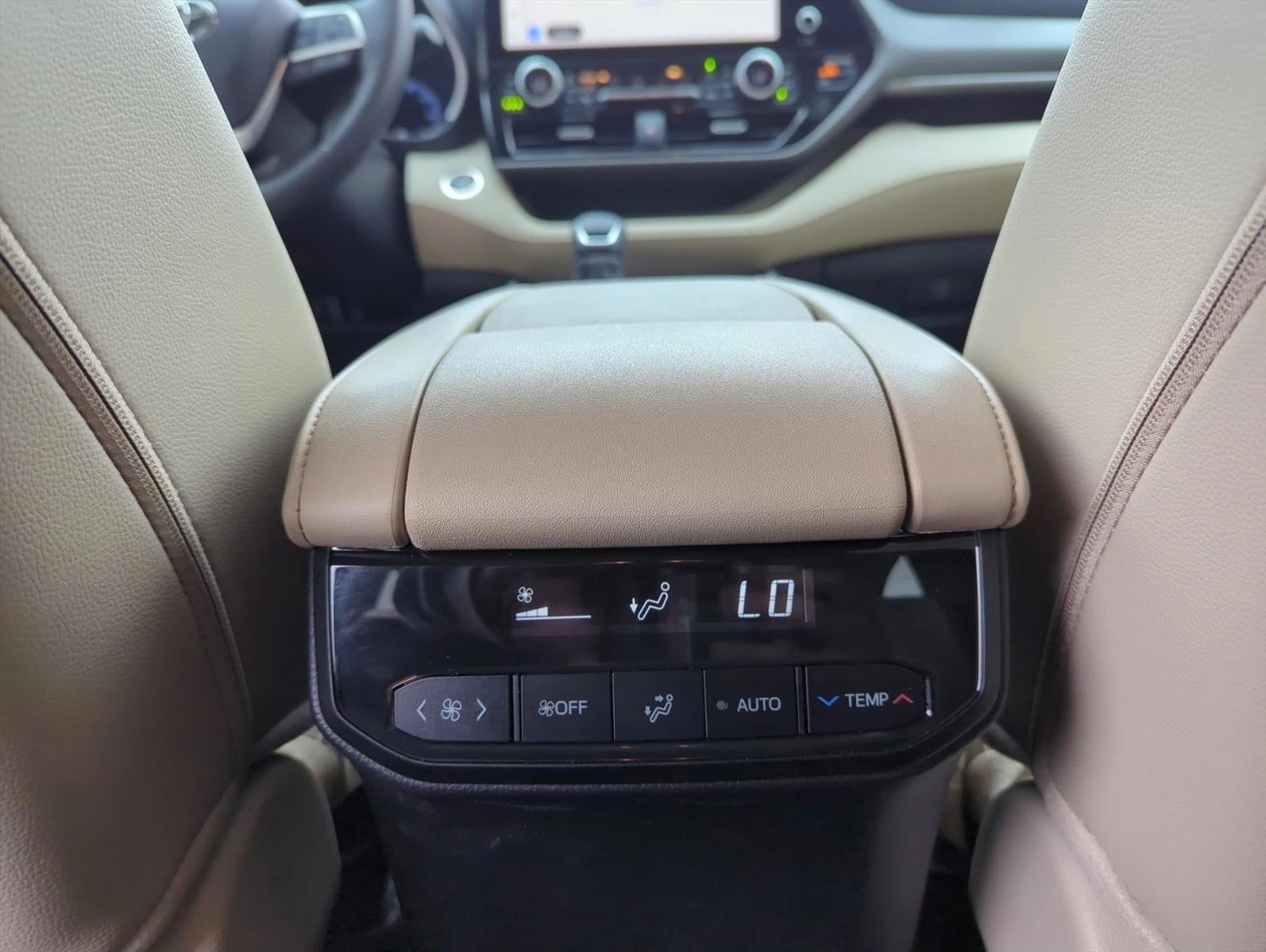 2024 Toyota Highlander Hybrid Limited AWD (Natl)