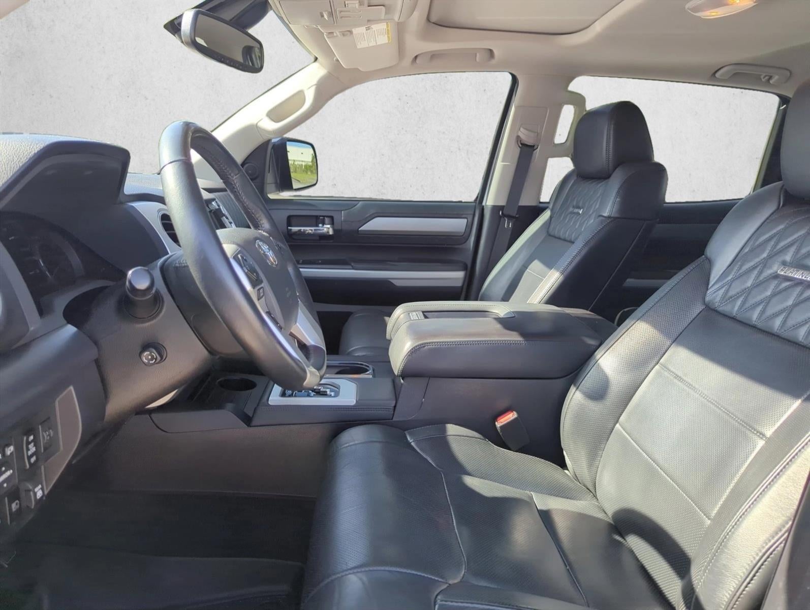 2020 Toyota Tundra 4WD 4WD Platinum CrewMax 5.5' Bed 5.7L (Natl)