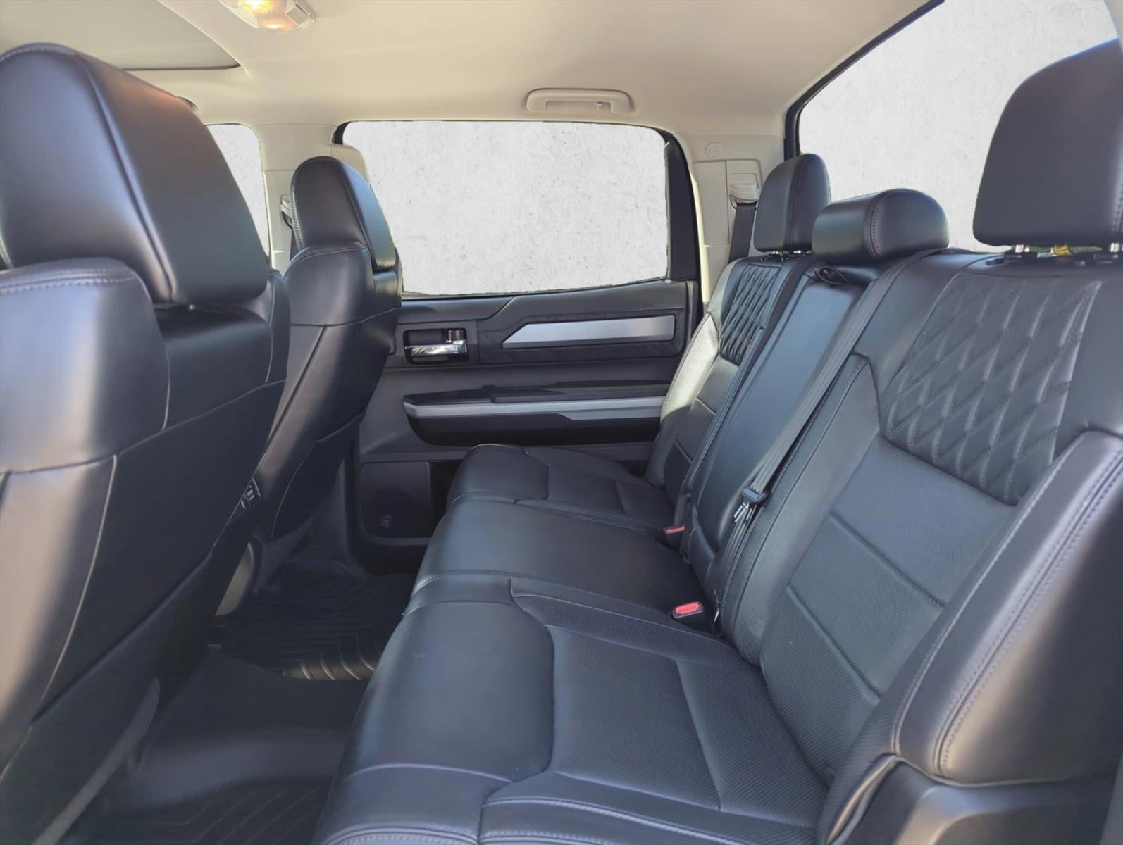 2020 Toyota Tundra 4WD 4WD Platinum CrewMax 5.5' Bed 5.7L (Natl)