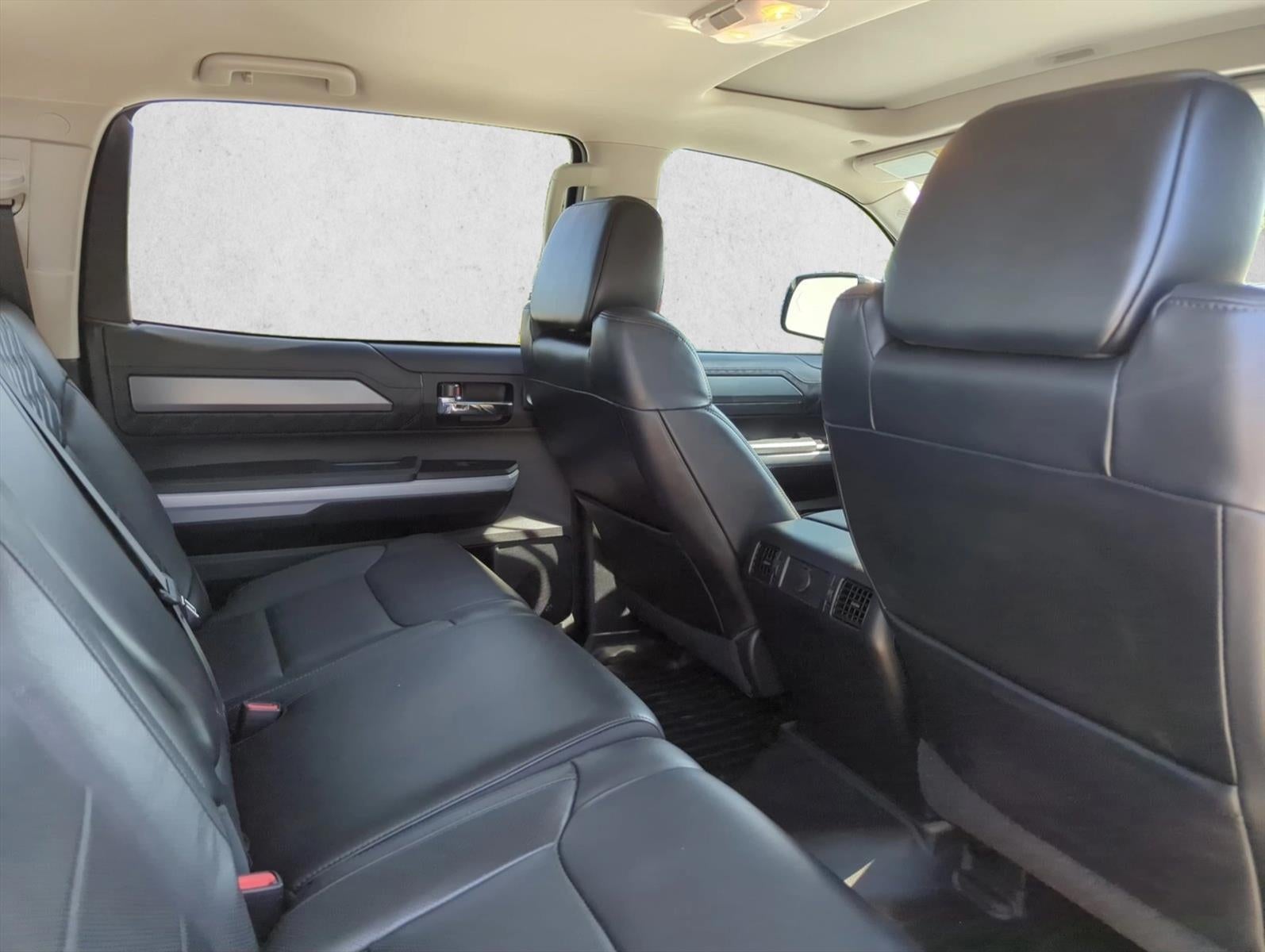 2020 Toyota Tundra 4WD 4WD Platinum CrewMax 5.5' Bed 5.7L (Natl)