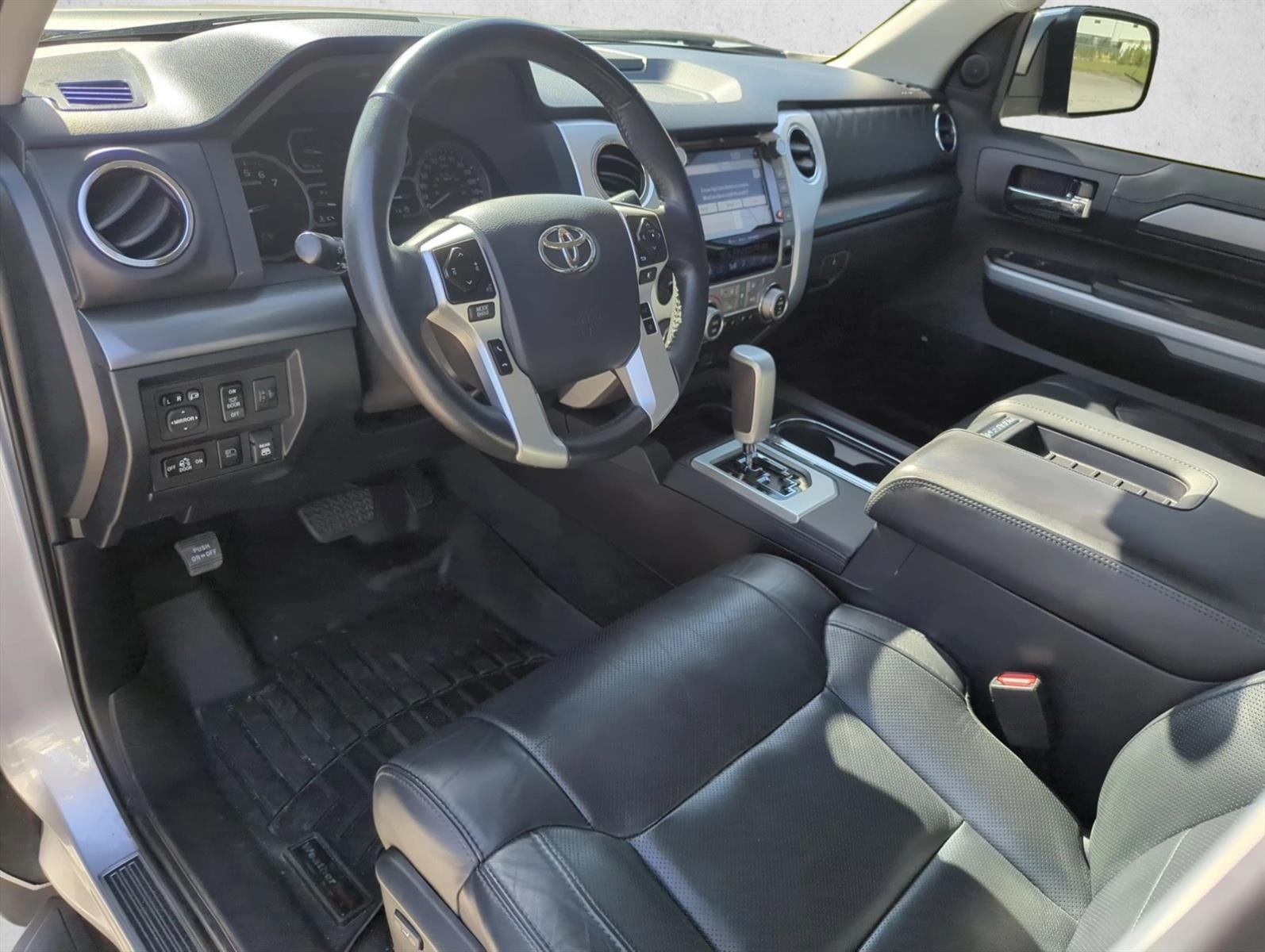 2020 Toyota Tundra 4WD 4WD Platinum CrewMax 5.5' Bed 5.7L (Natl)