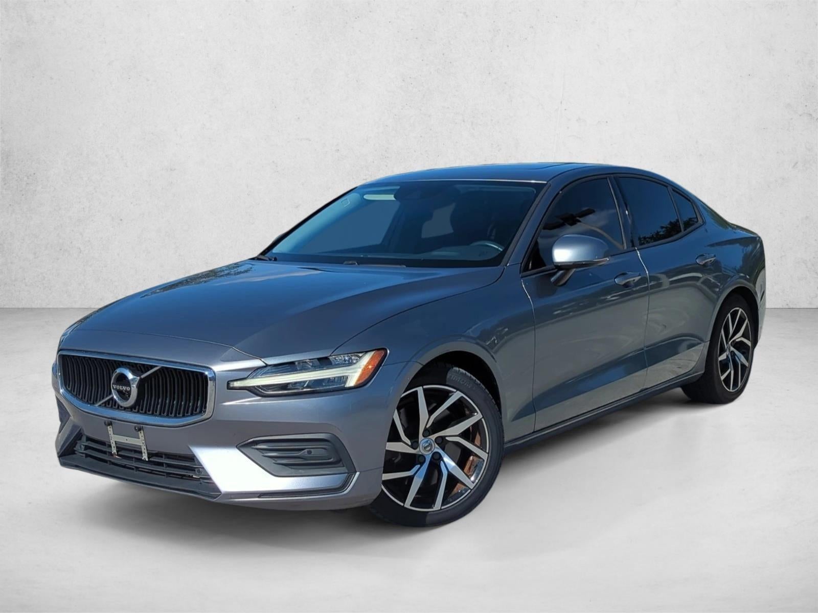 2020 Volvo S60 T6 AWD Momentum