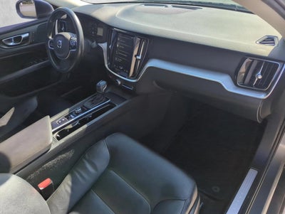2020 Volvo S60 T6 AWD Momentum