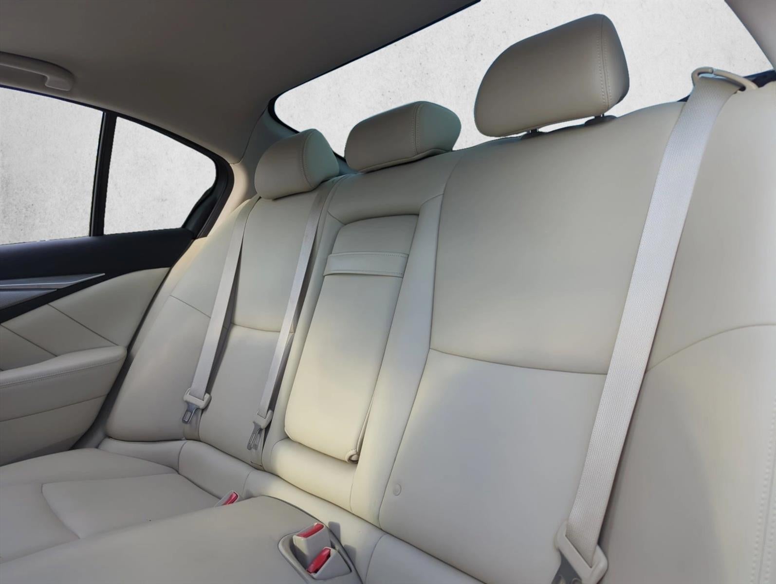 2015 INFINITI Q50 3.7 AWD Premium