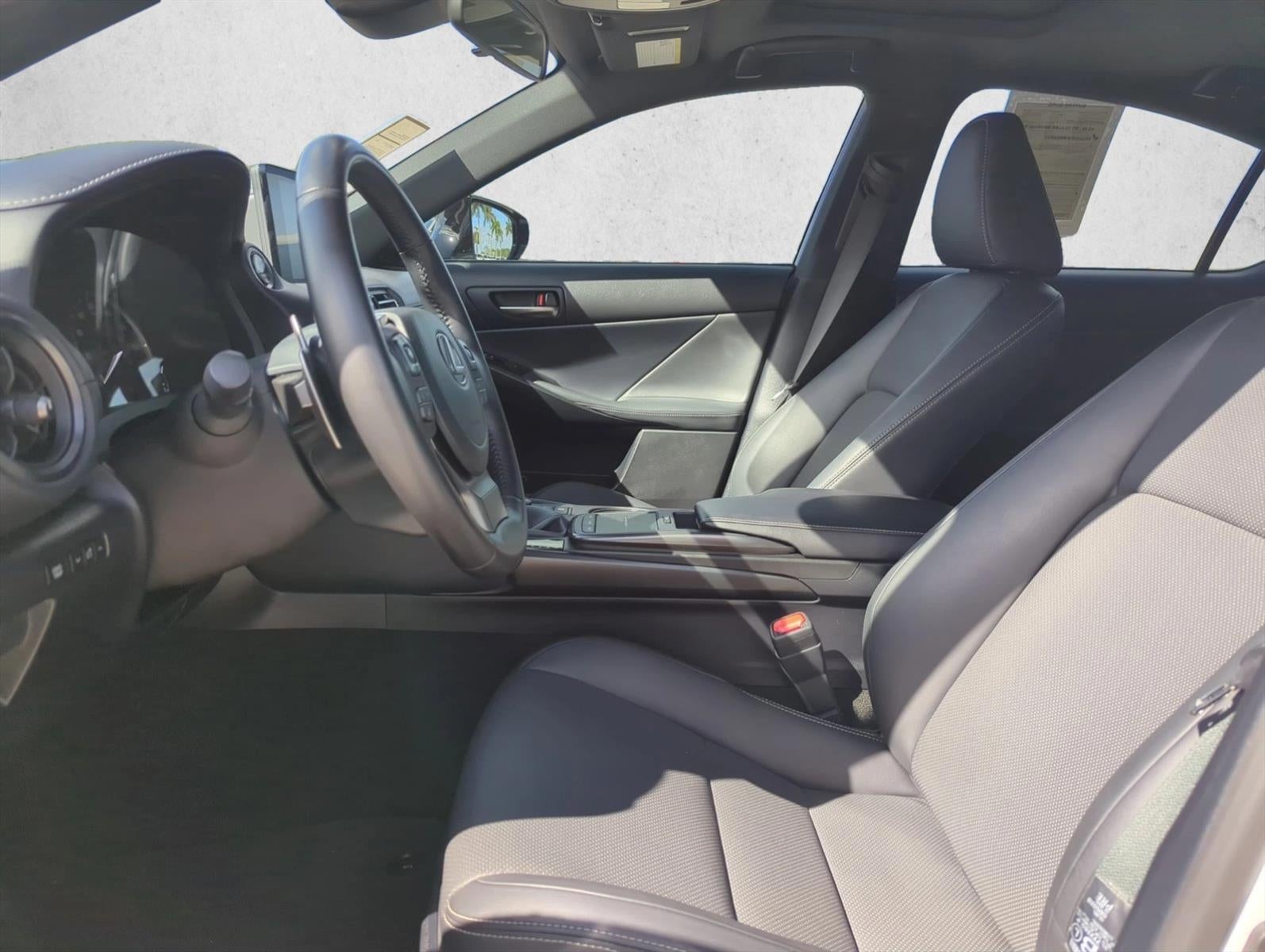 2024 Lexus IS 350 F SPORT Design RWD