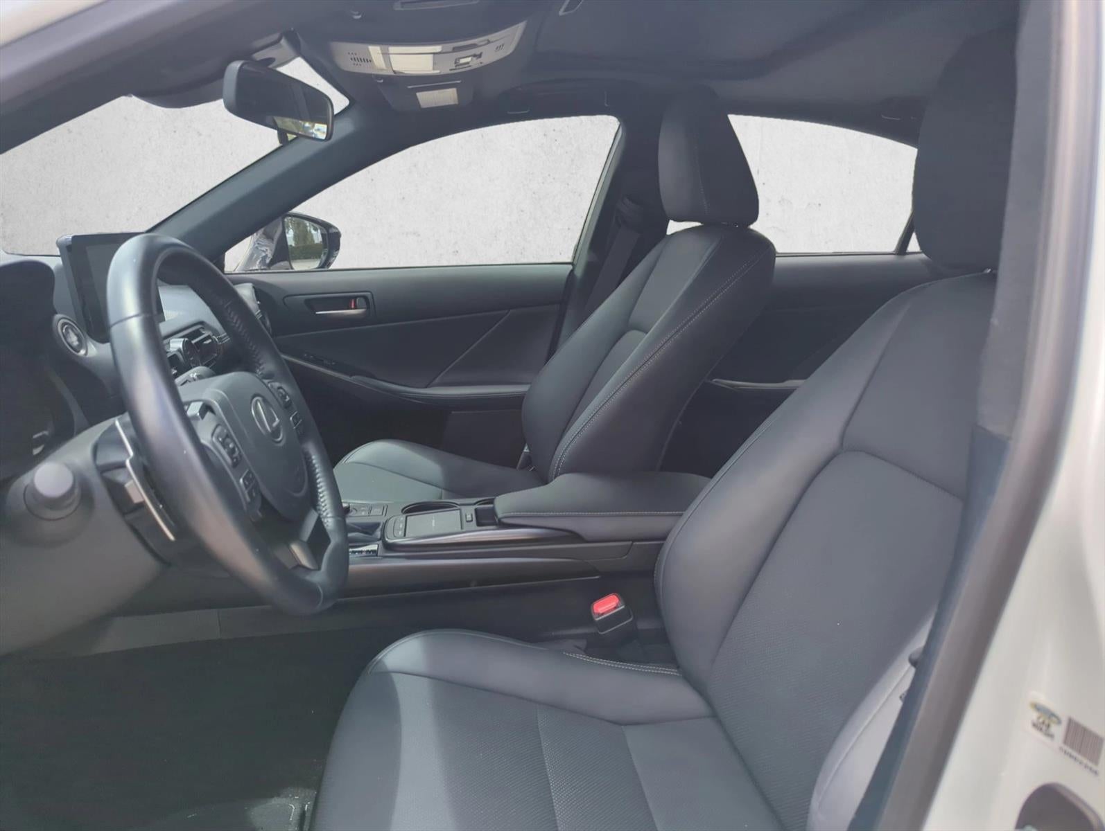 2025 Lexus IS 350 F SPORT Design RWD